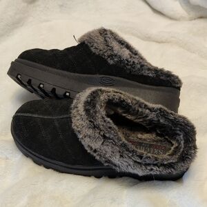 Skechers Black and Gray Faux Fur Lined Slippers